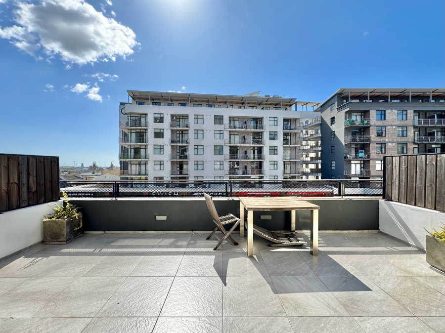 1 Bedroom Property for Sale in Woodstock Western Cape